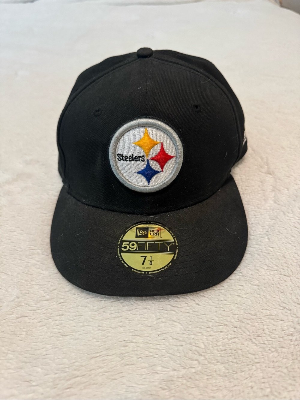 New Era Black Pittsburgh Steelers Fitted Cap with Multi-Color Logo